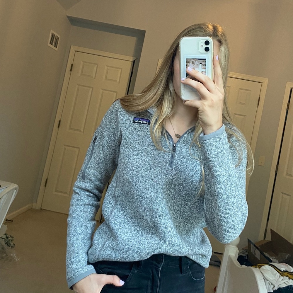 Heather Grey Fleece 1/4 Zip~Patagonia~Size Small